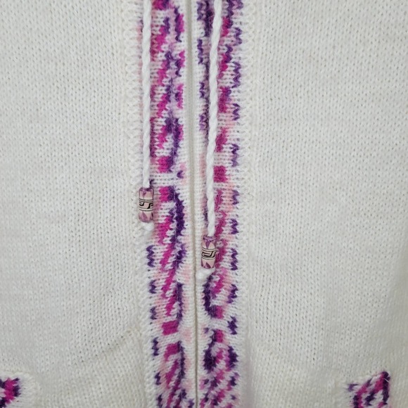 The Alpaca Connection Zip Up Sweater - Picture 4 of 5